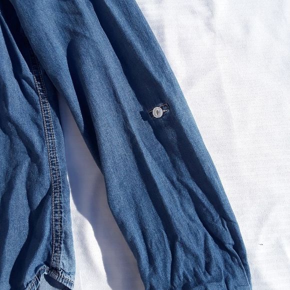 Wet Seal Chambray top - Picture 7 of 10